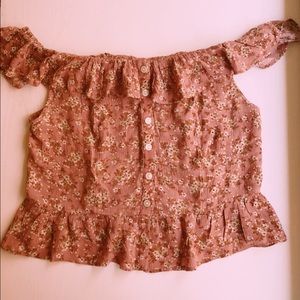 American Eagle off the shoulder top. Never worn!